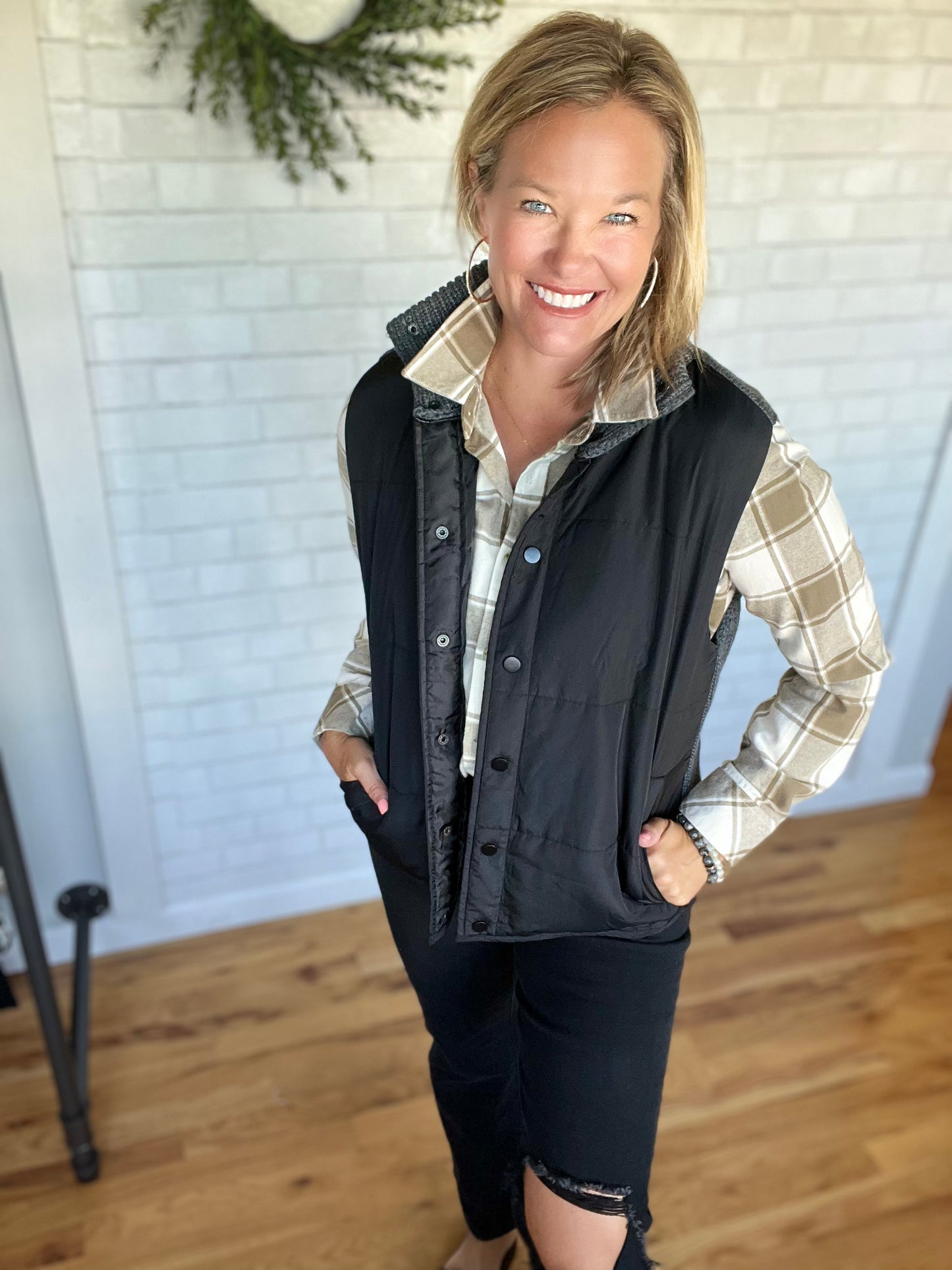 Shay Sweater Vest - Black