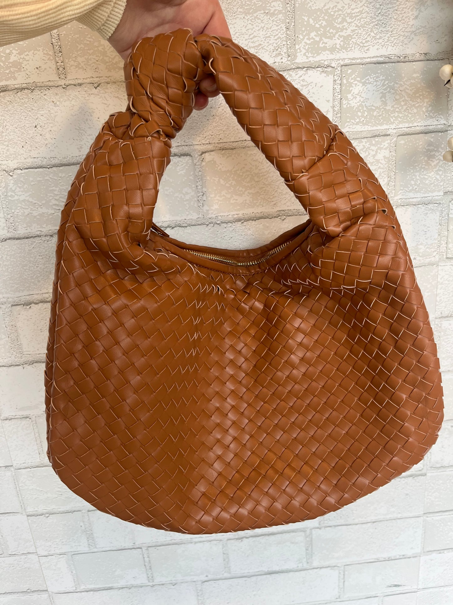 Valentina Woven Hobo w/Knotted Handle