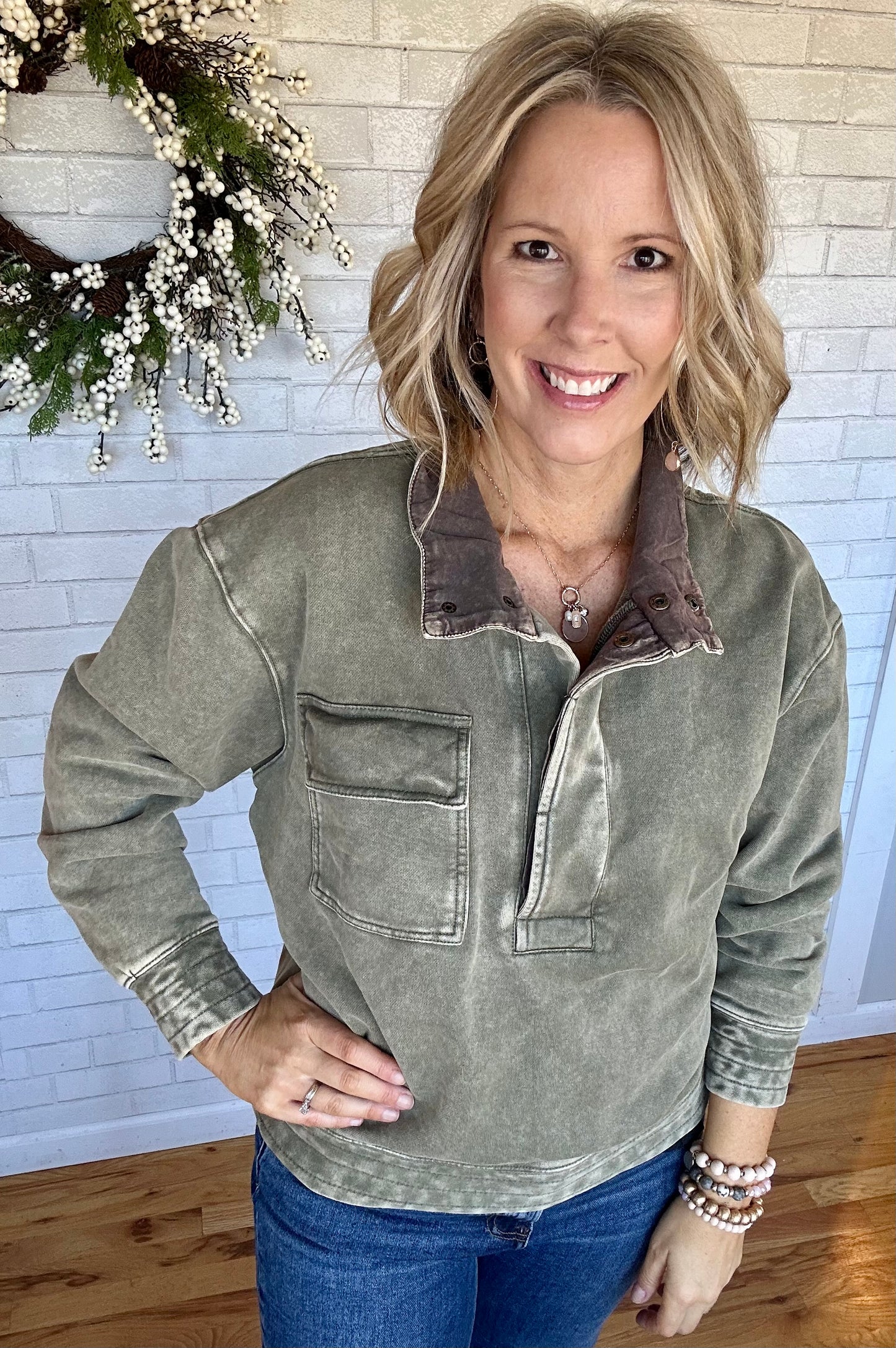 Quarter Snap Sweatshirt - Olive