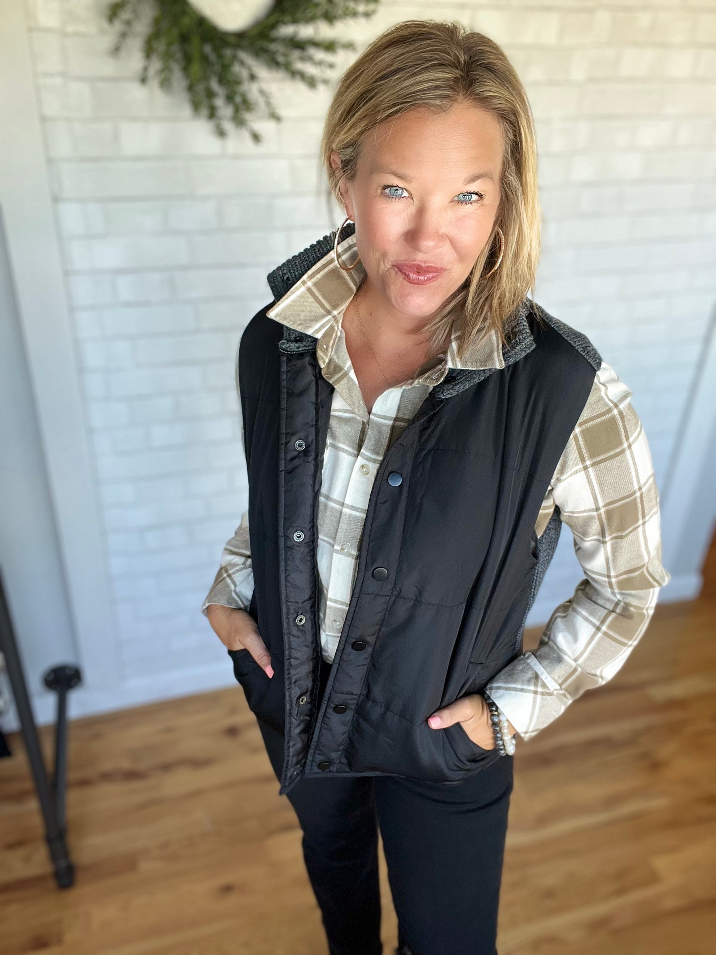 Shay Sweater Vest - Black