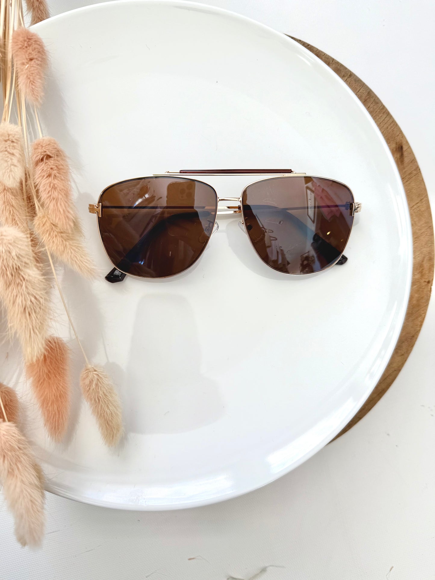 Hold My Frame Aviator Sunglasses