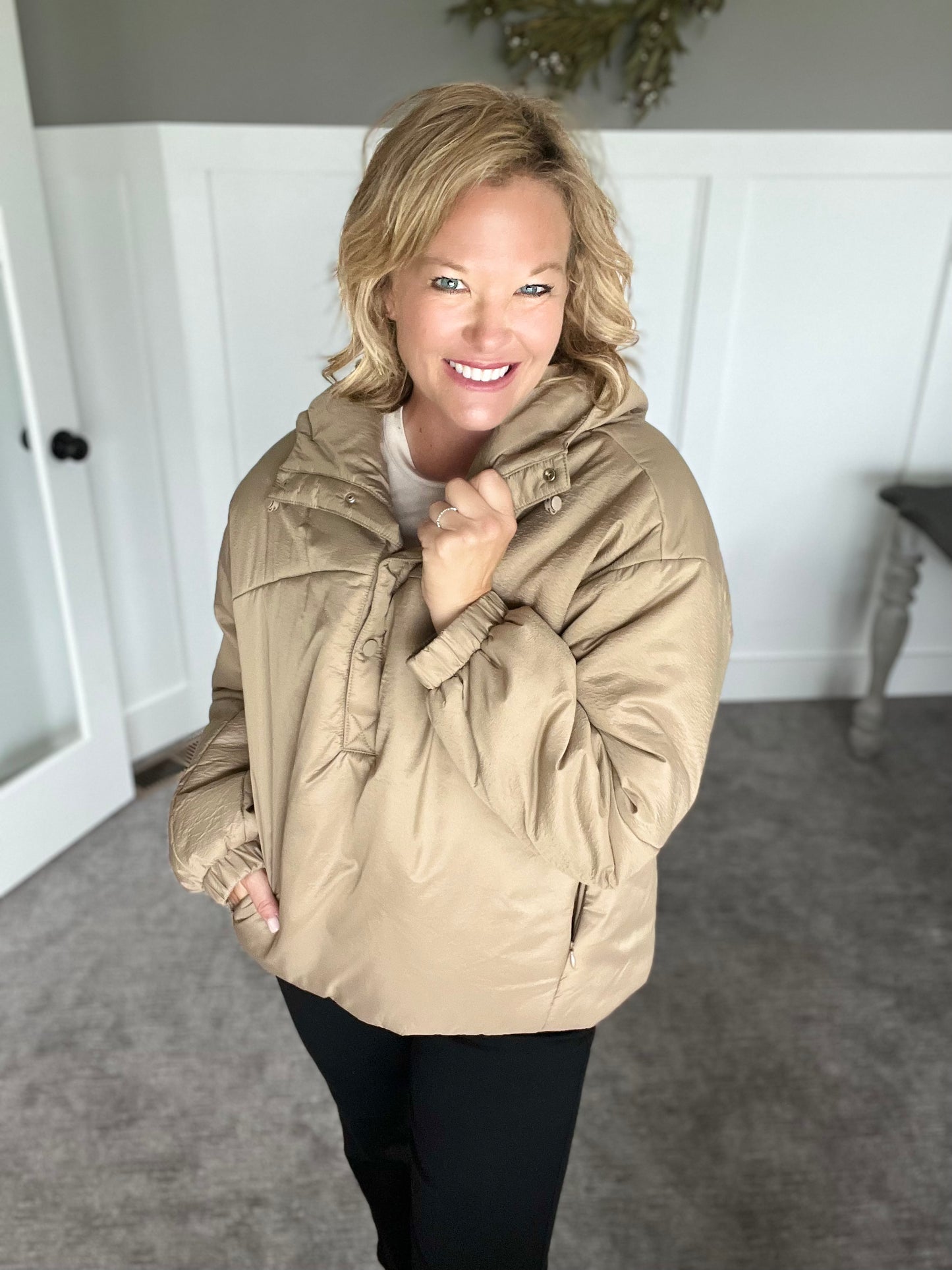 Nylon Pullover - Taupe