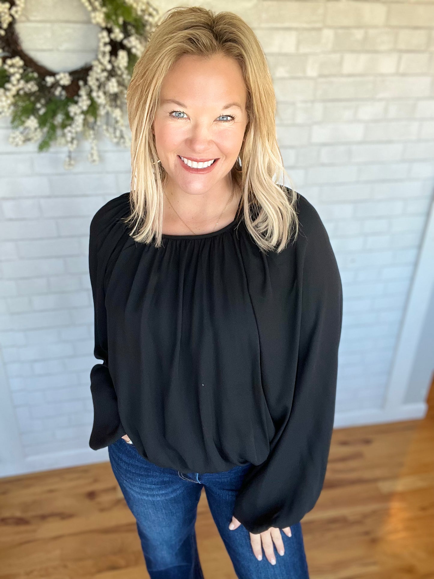 Bria Bubble Blouse - Black