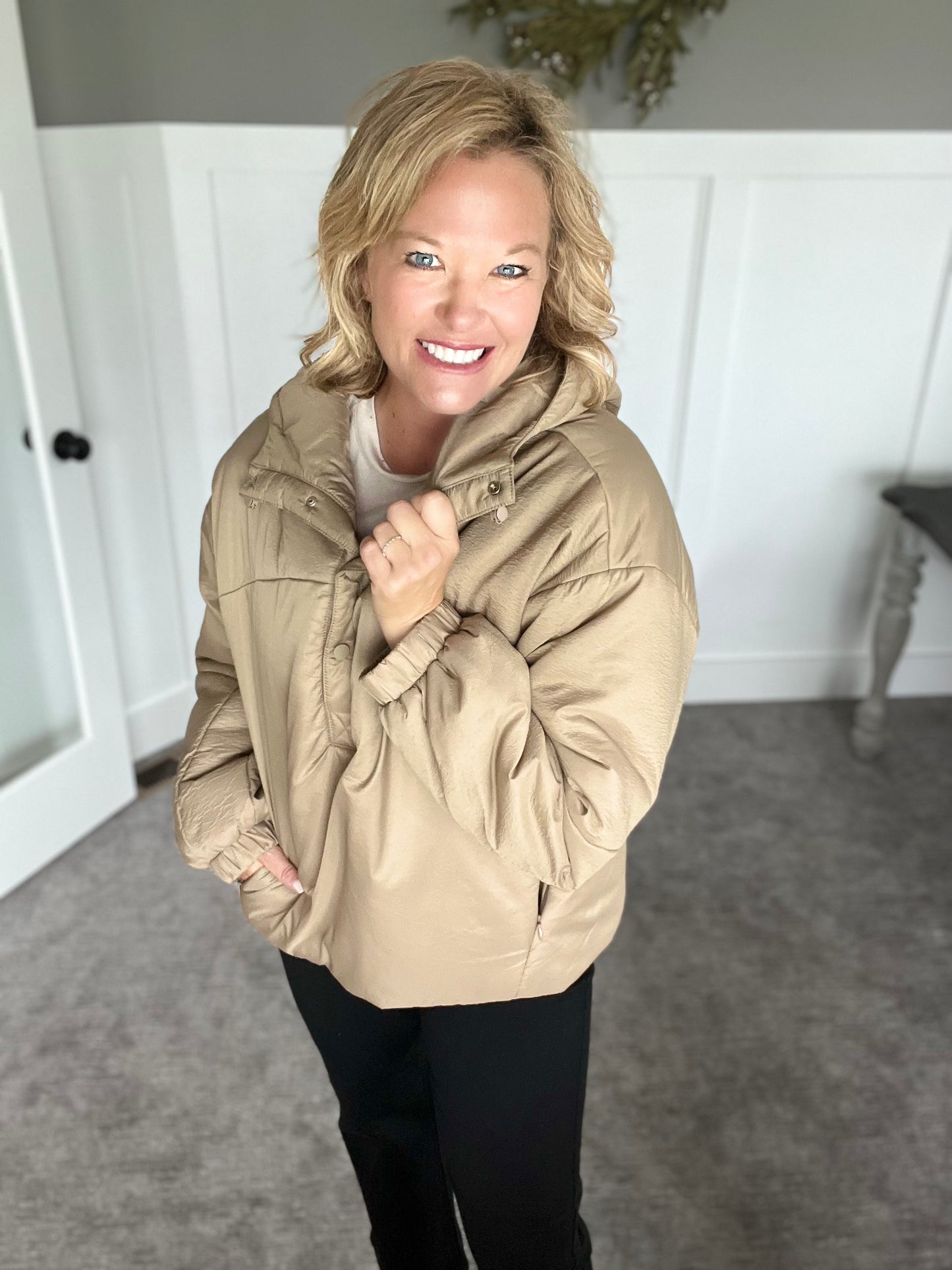 Nylon Pullover - Taupe