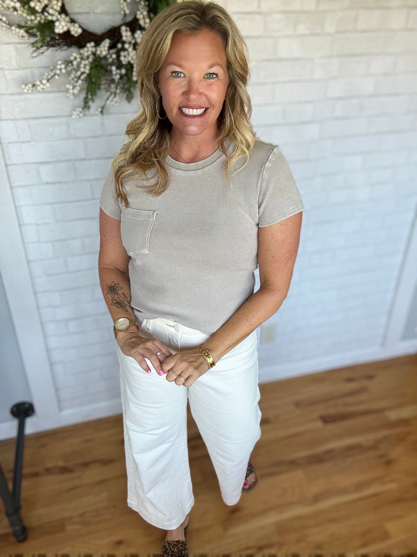 Ginny Tee - Taupe