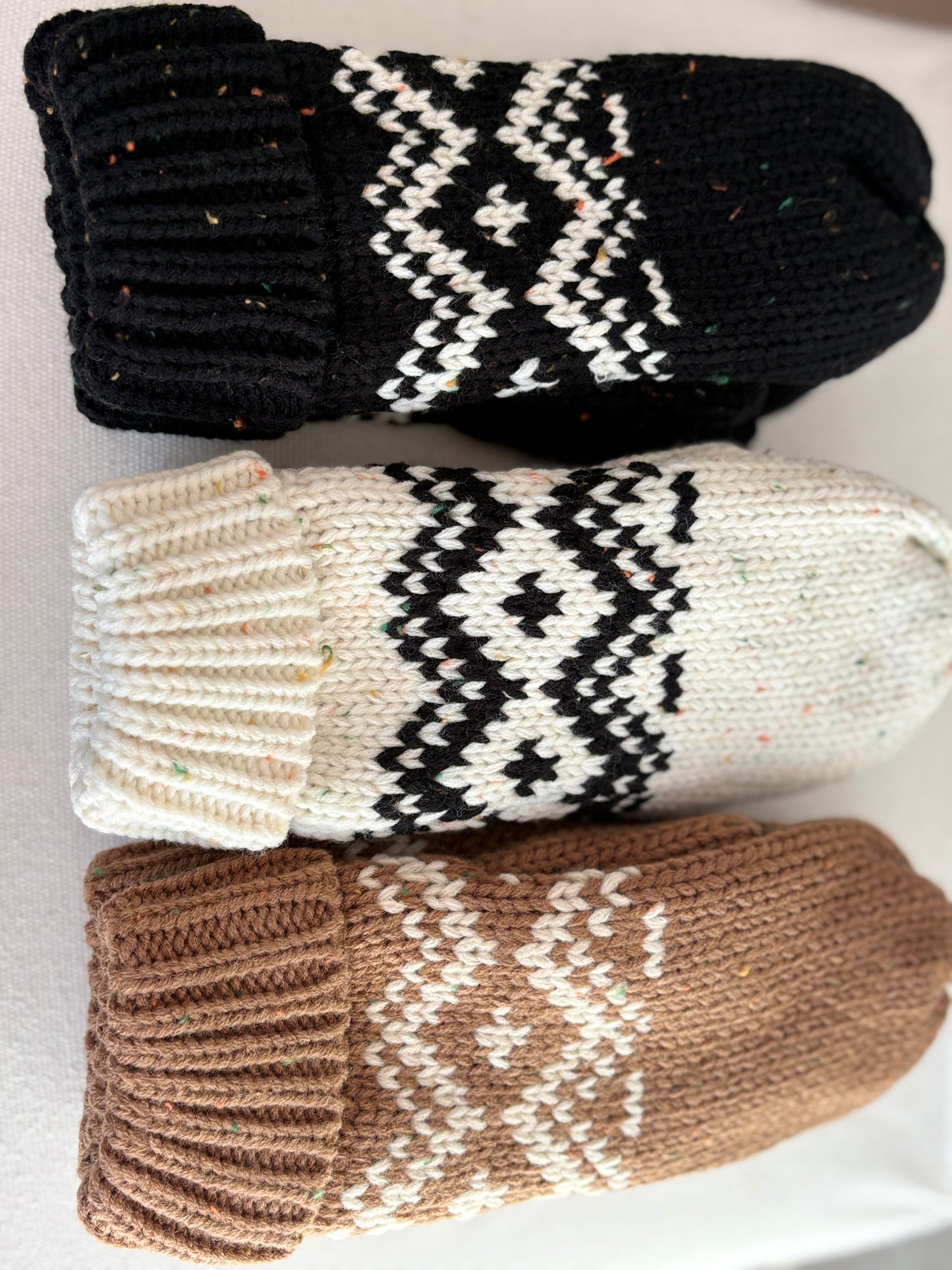 Speckled Patterned Knit Mittens