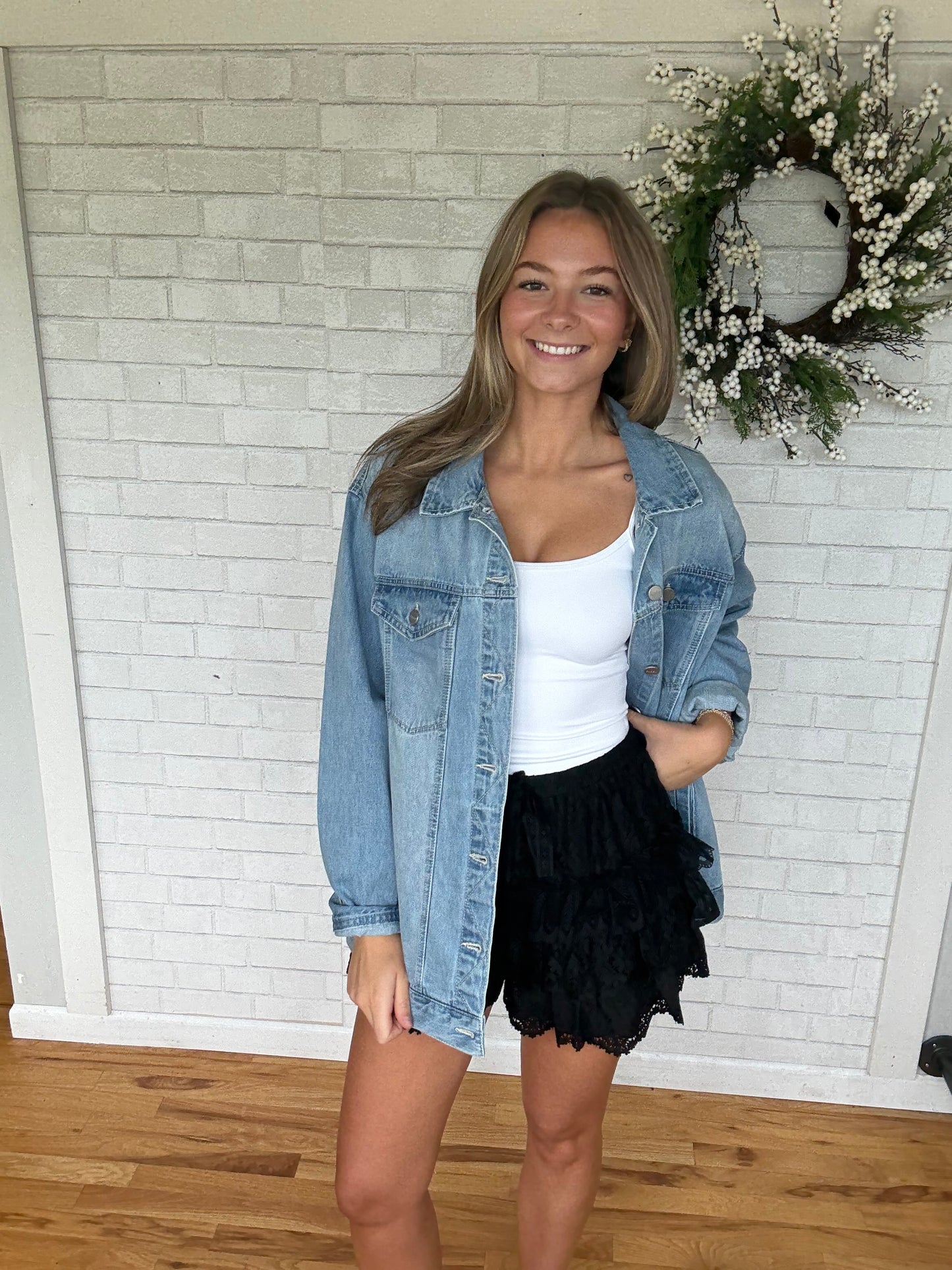 Flirty Lace Short - Black