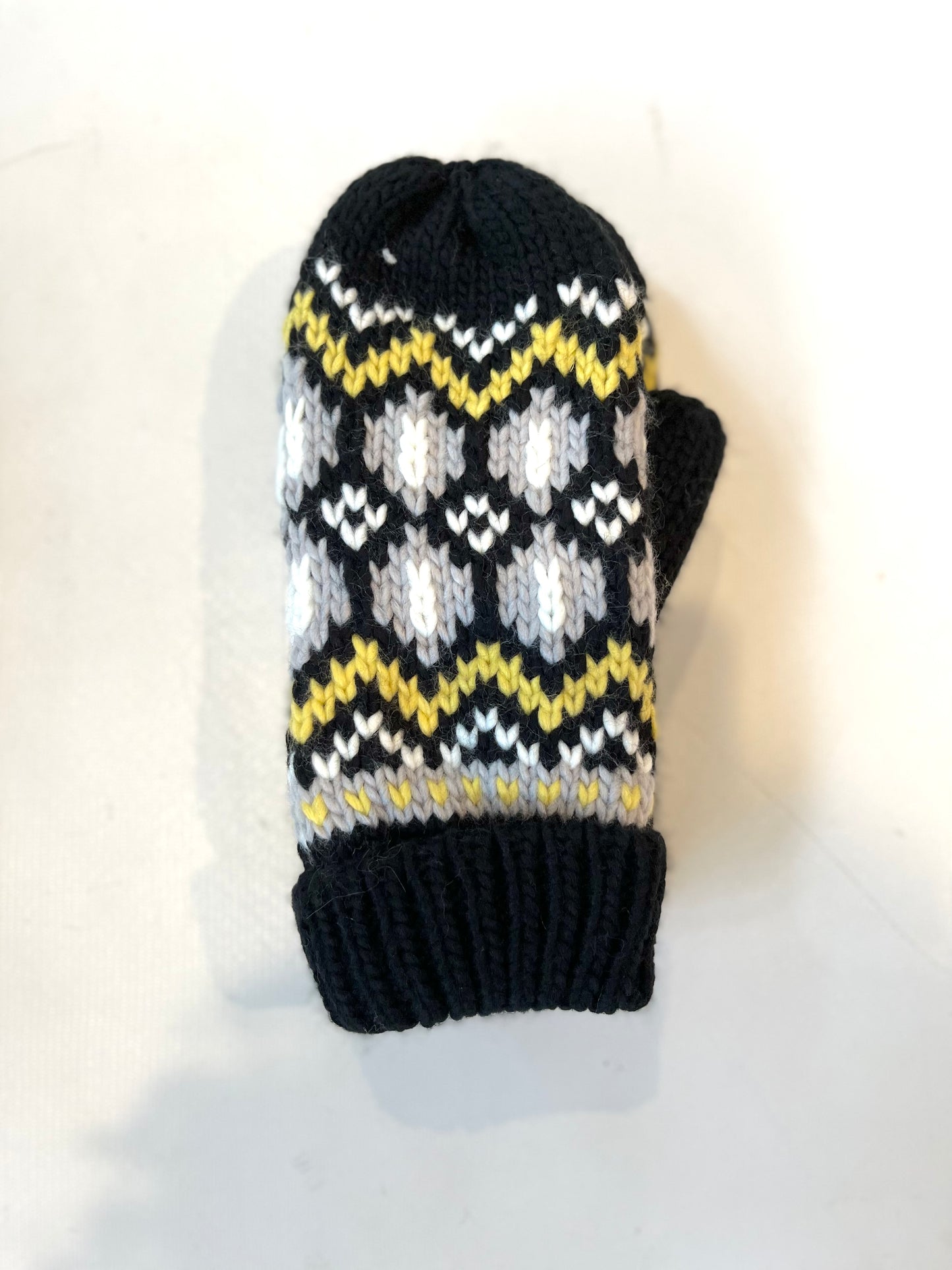 Patterned Mittens