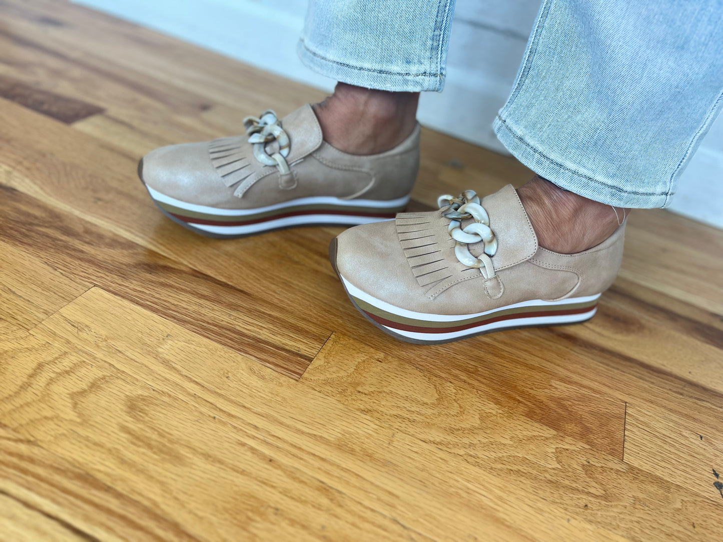 Bess Sneaker