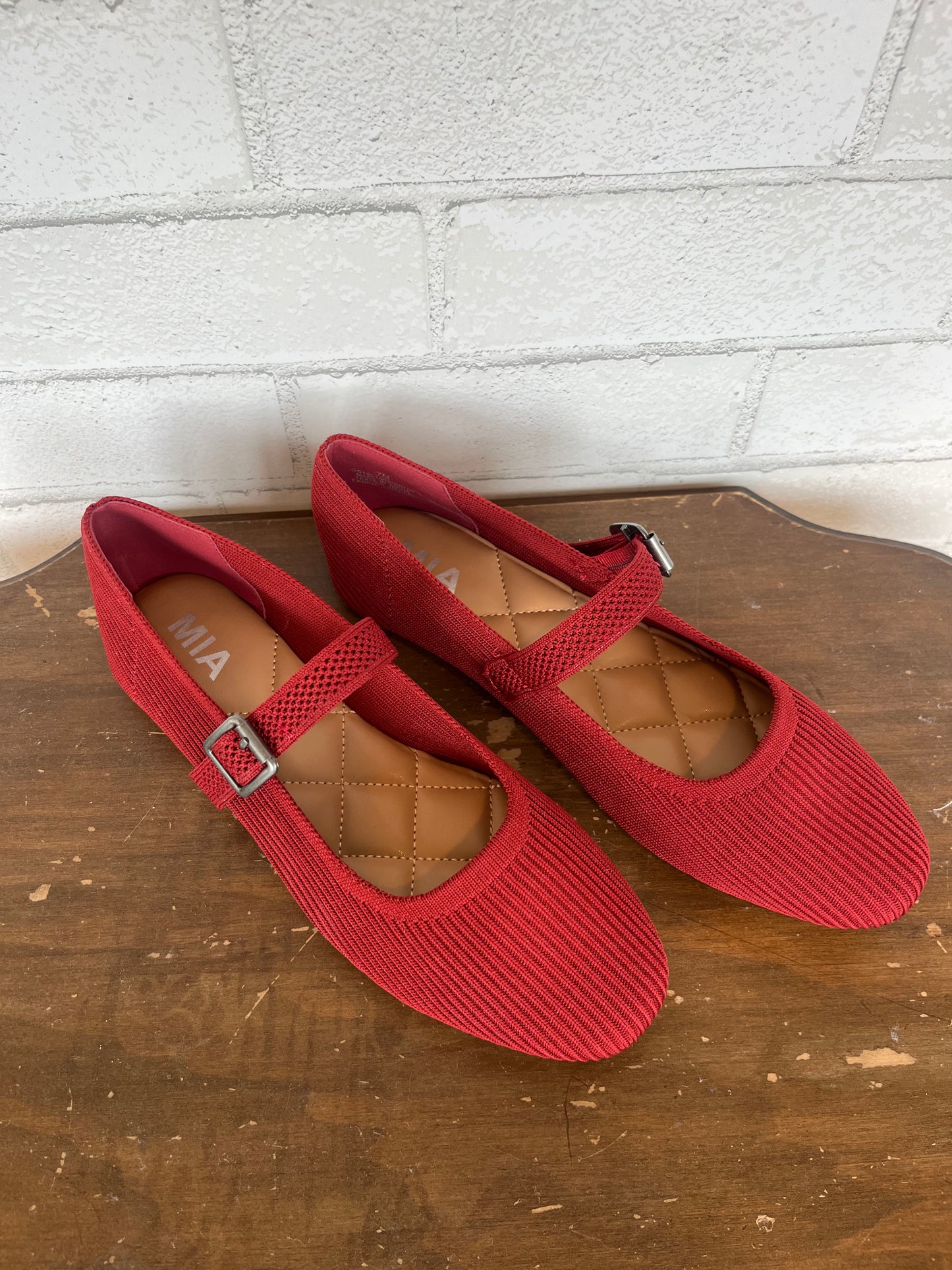 Brita Flat - Red