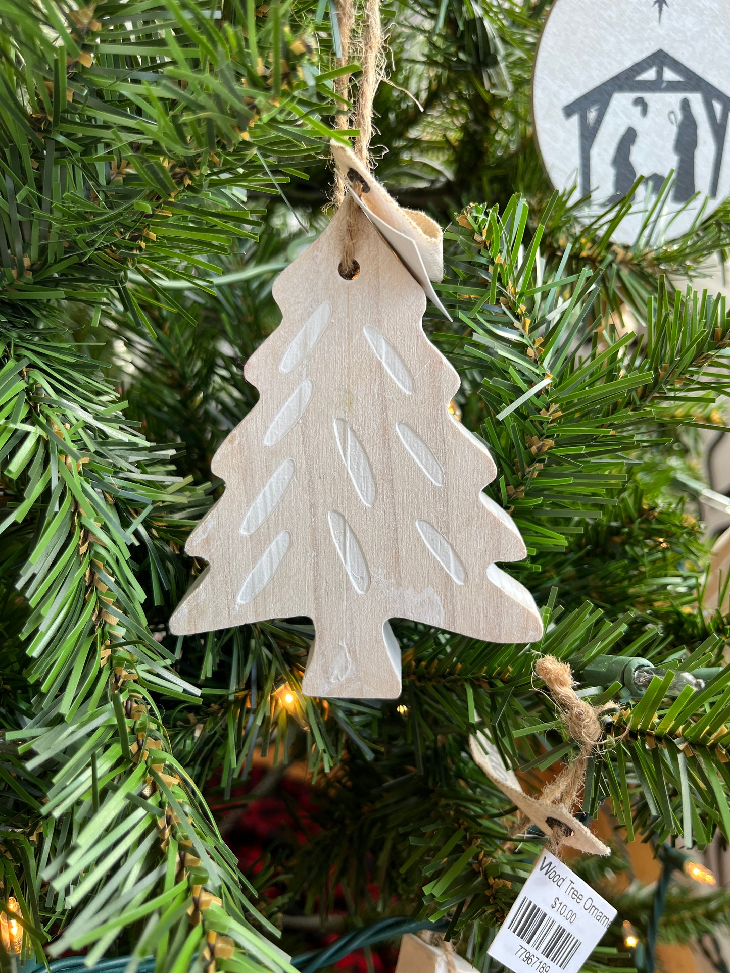MD Wood Tree Ornament