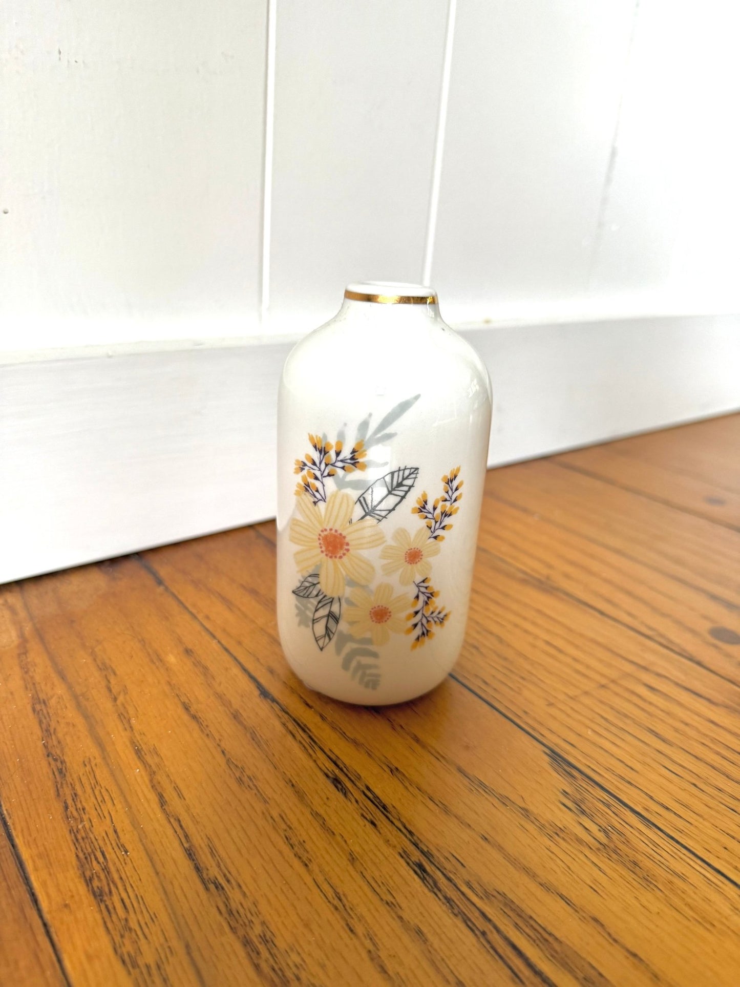 Berries and Florals Vase - A Bushel & A Peck
