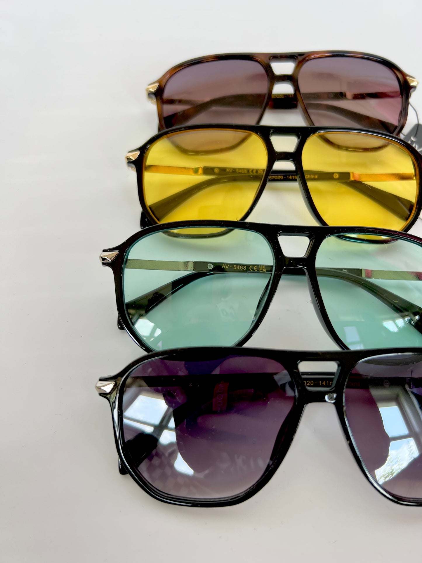 Bright Tinted Modern Aviator Sunglasses