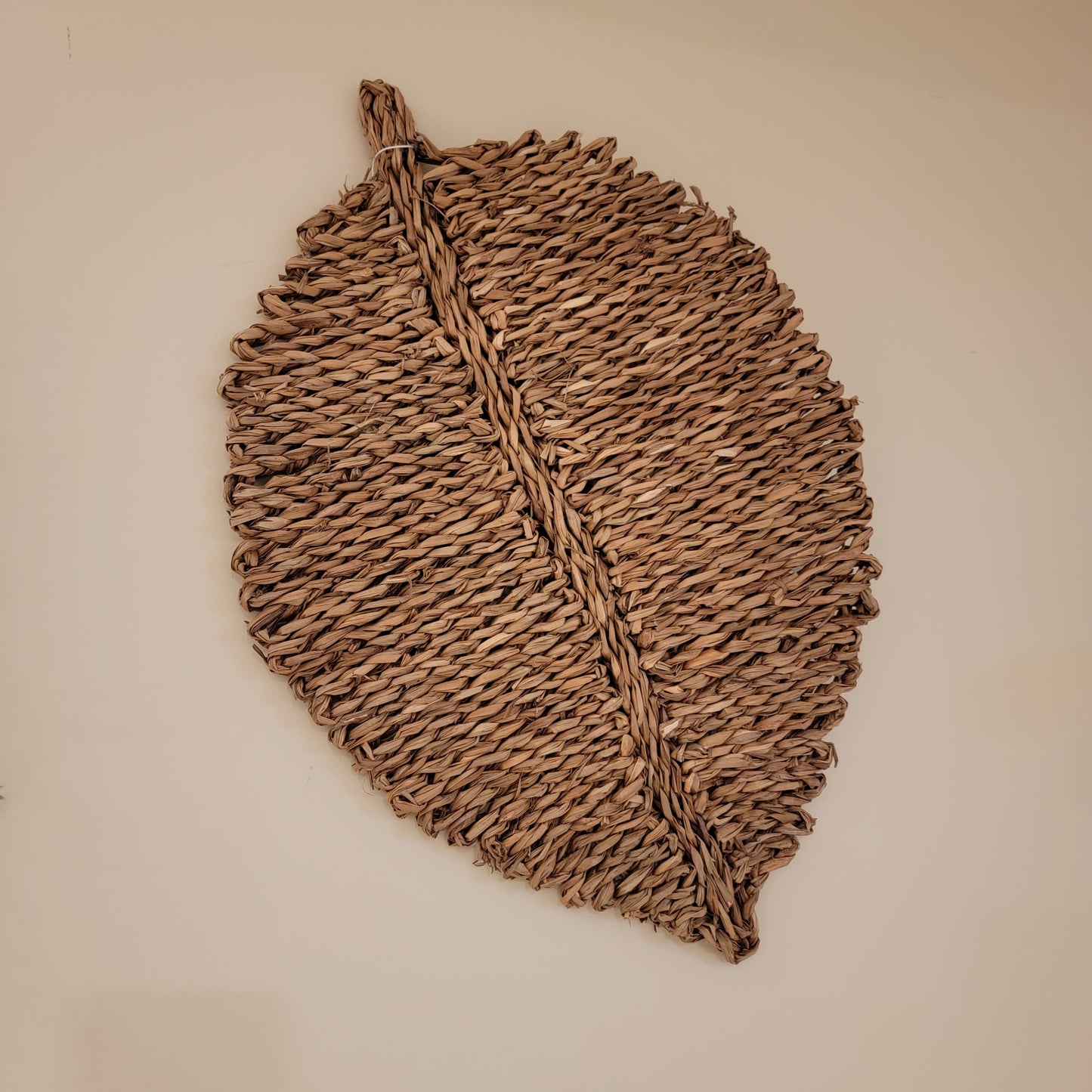 Woven Seagrass Leaf Shaped Placemat