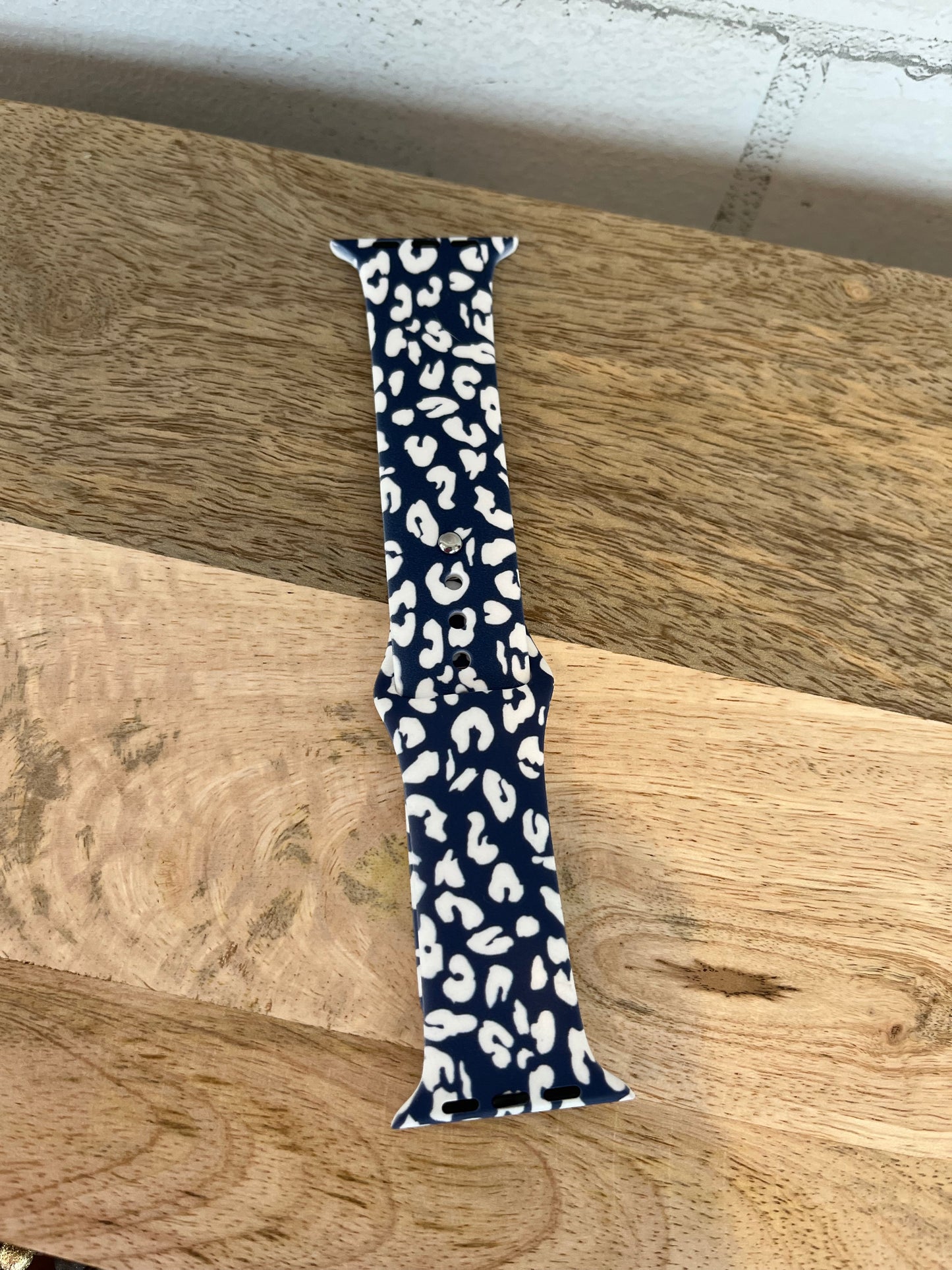 Fits 38-40. Multiple different prints and patterns!