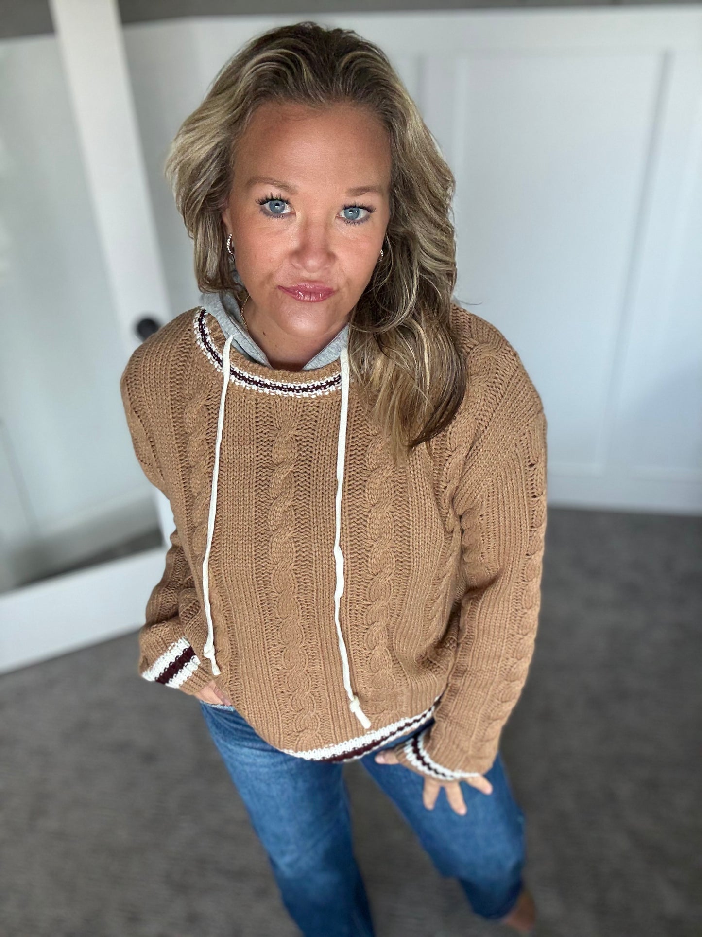 Valerie Hoodie Sweater - Brown