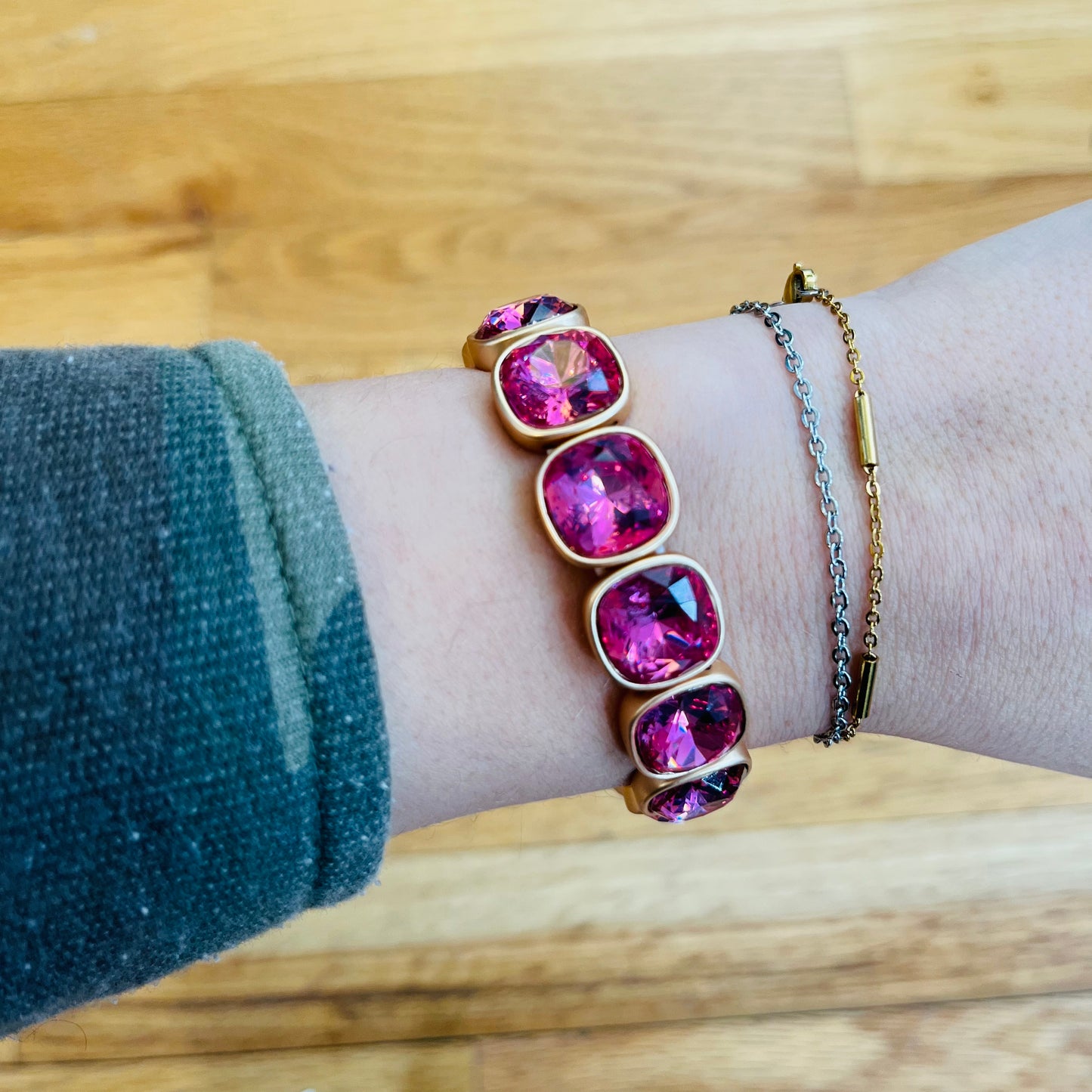 Pink squared crystal & gold stretch bracelet