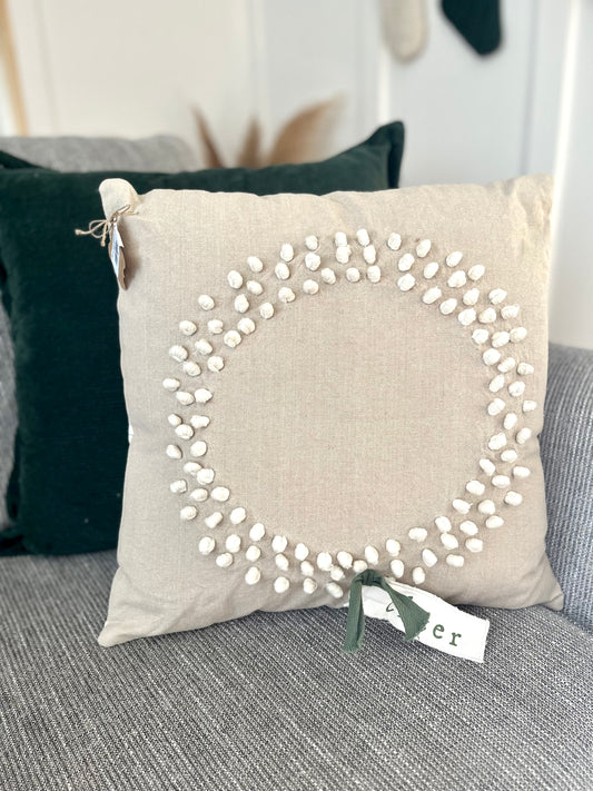 Chunky Knot Wreath Pillow