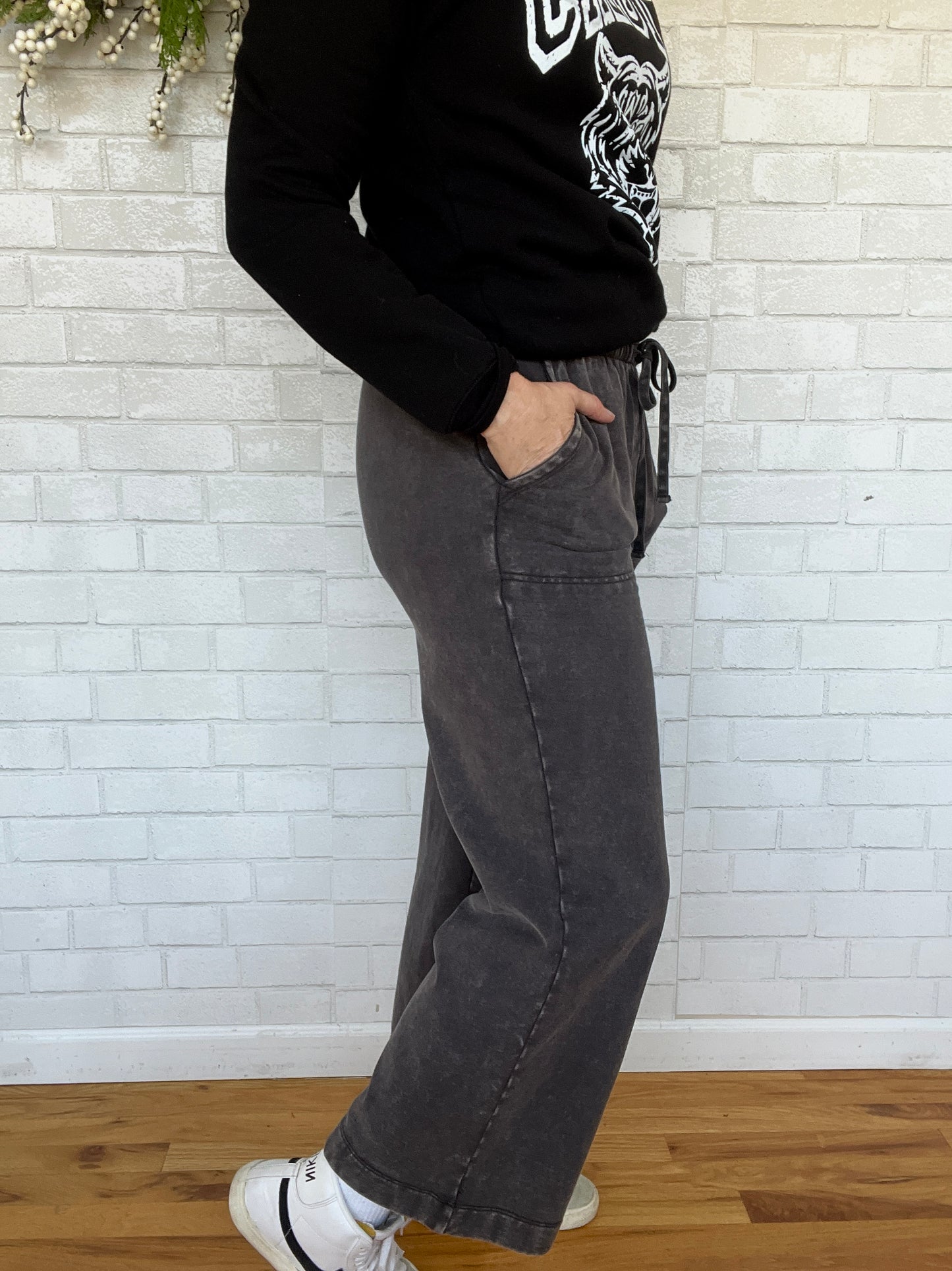 Breezy Pant - Charcoal