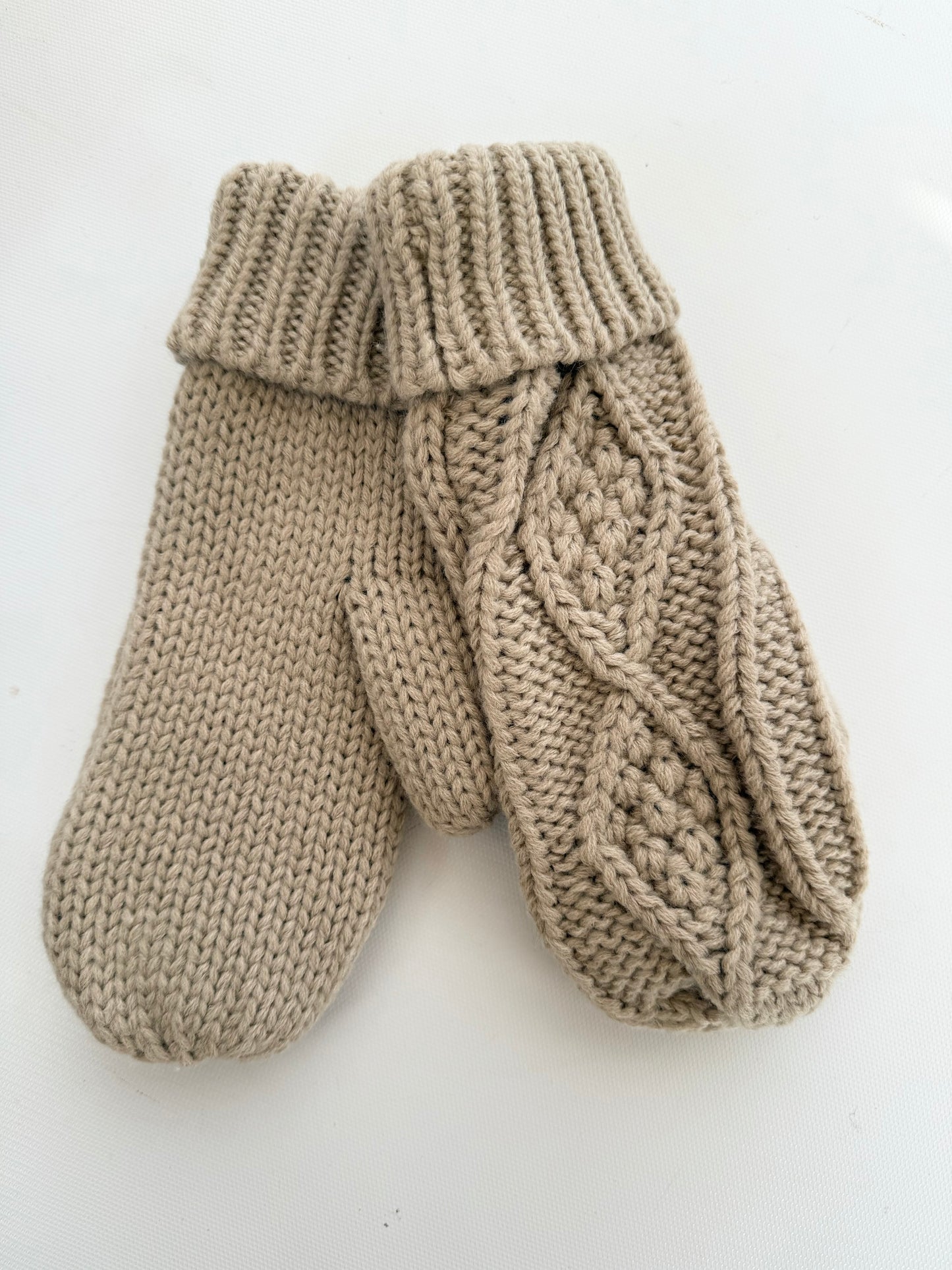 Taupe Cable Knit Mitten