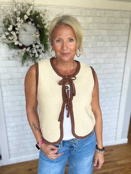 Contrast Double Tie Vest