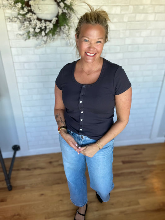 Kellie Top-Obsidian