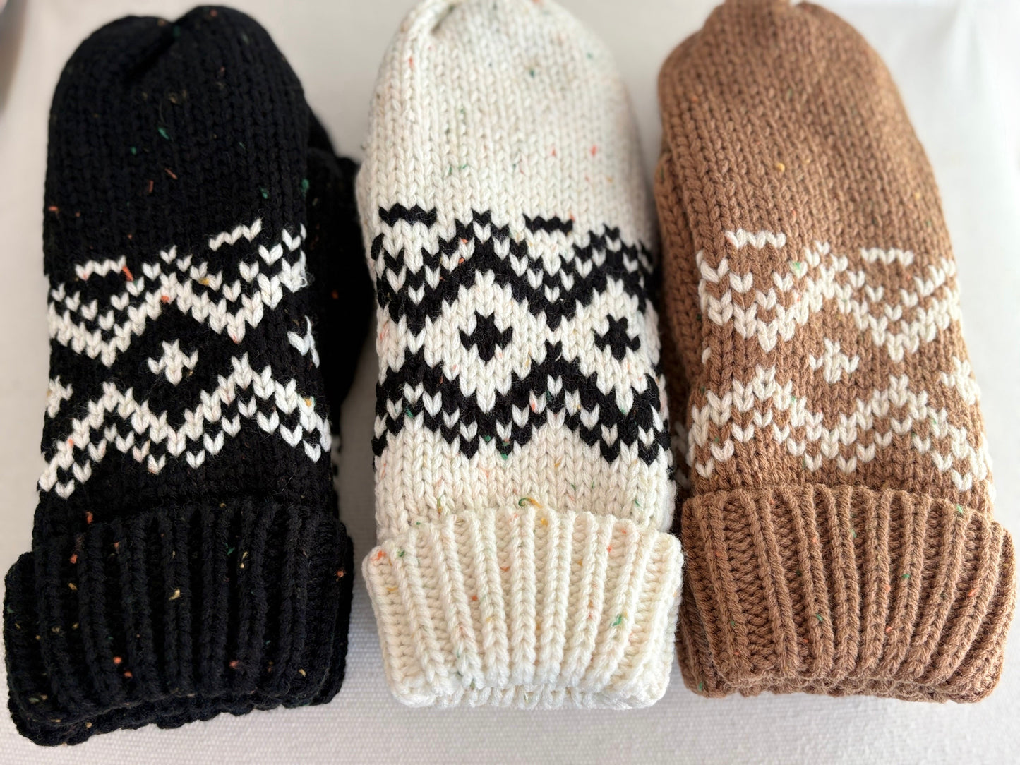 Speckled Patterned Knit Mittens