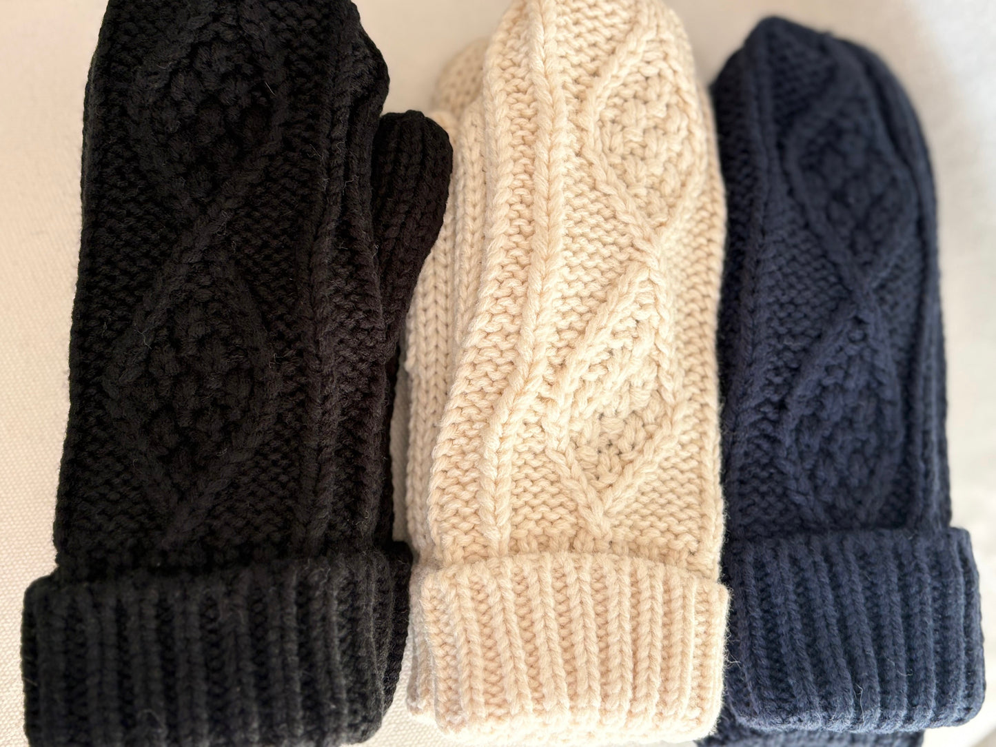 Solid Cable Knit Mittens