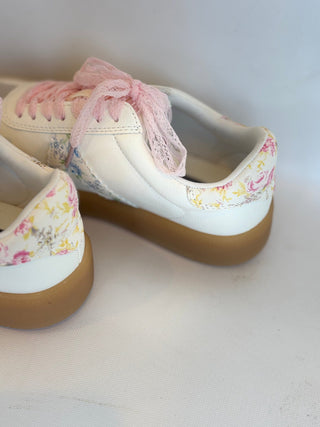 Axel Sneaker - A Bushel & A Peck