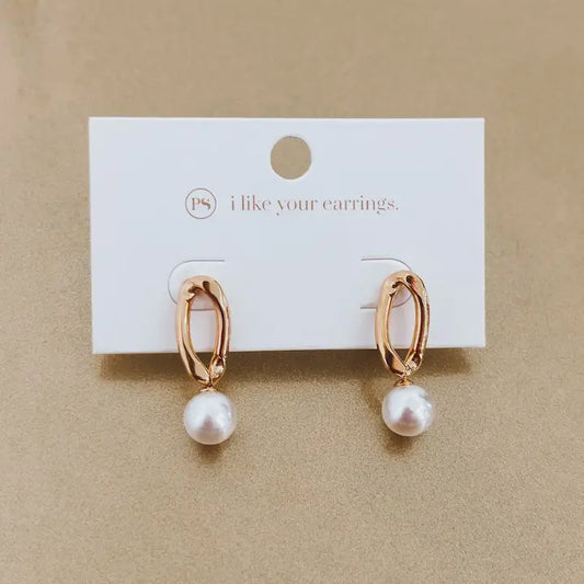 Elegance In Chains Pearl Earring