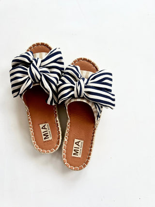 Danielle Bow Sandal - A Bushel & A Peck