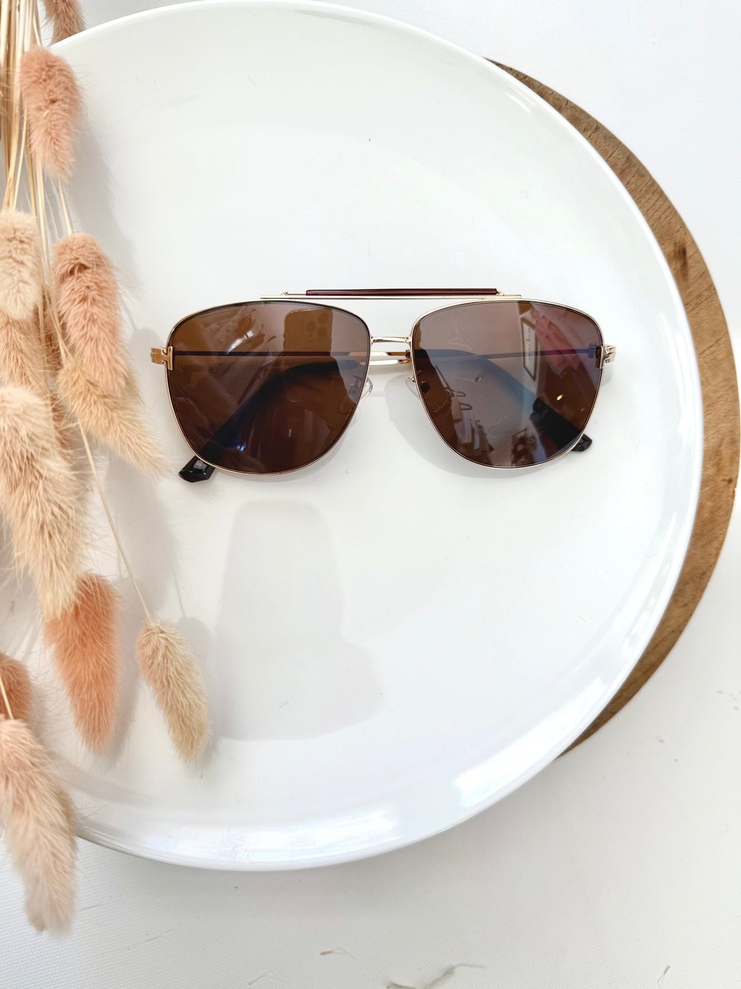 Hold My Frame Aviator Sunglasses - A Bushel & A Peck