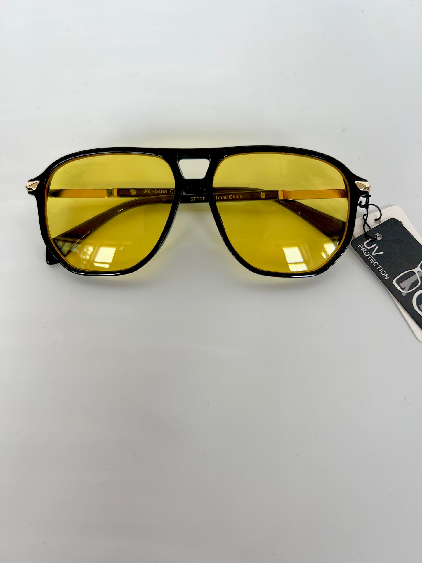 Bright Tinted Modern Aviator Sunglasses