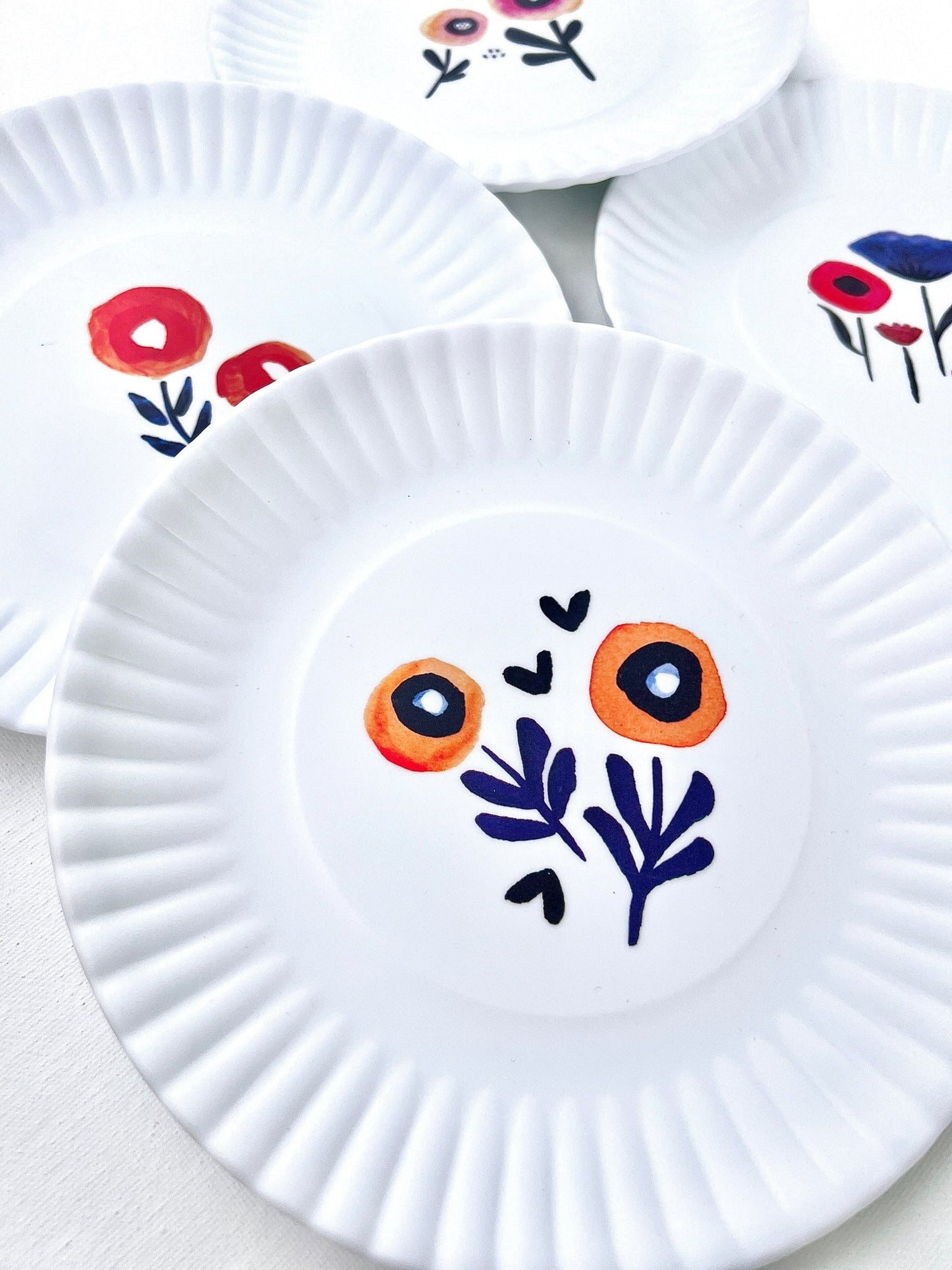 Simple Poppy Plate - A Bushel & A Peck