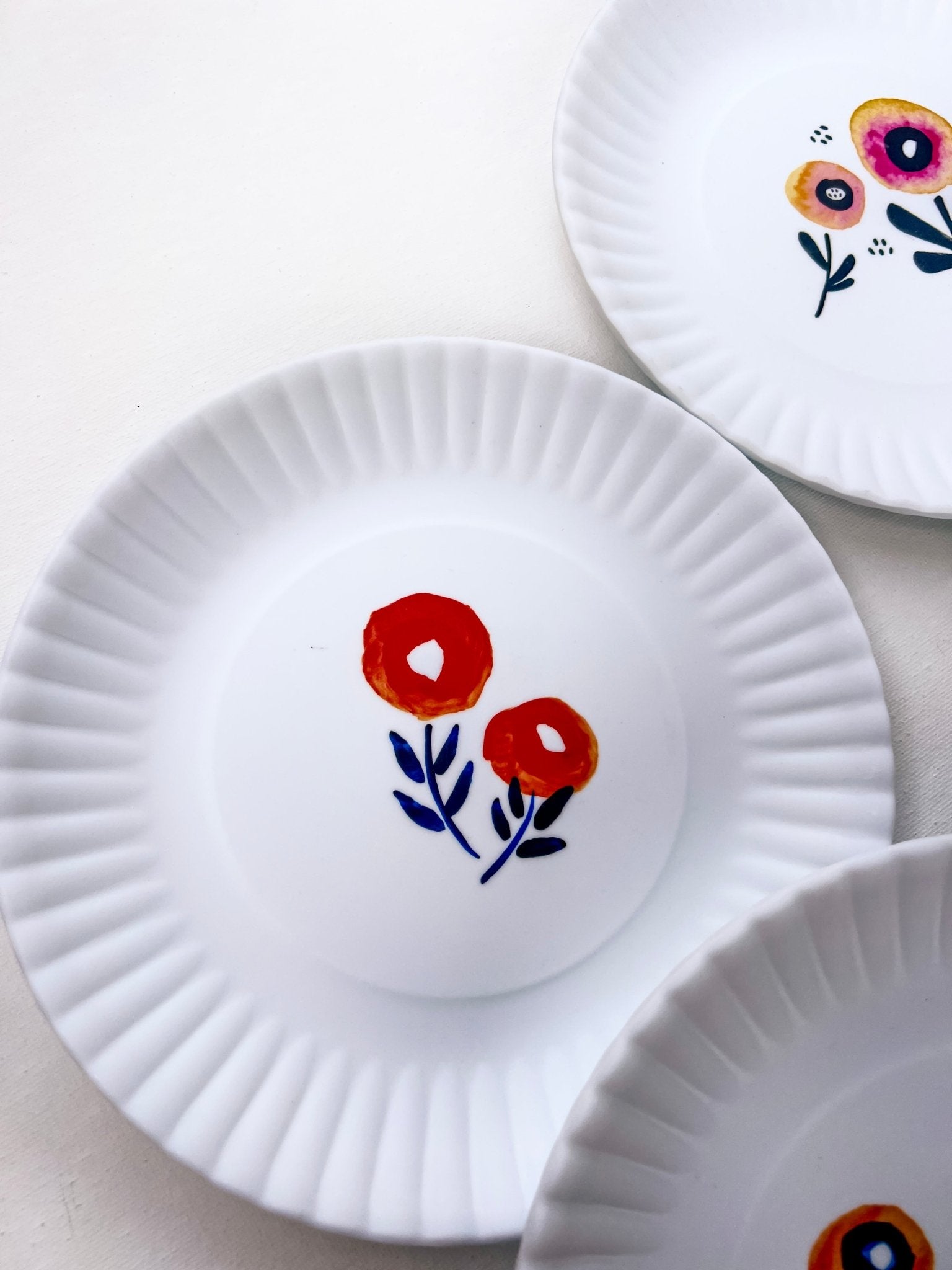 Simple Poppy Plate - A Bushel & A Peck