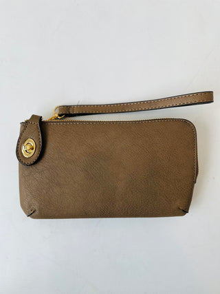 Kendall Crossbody/Wristlet